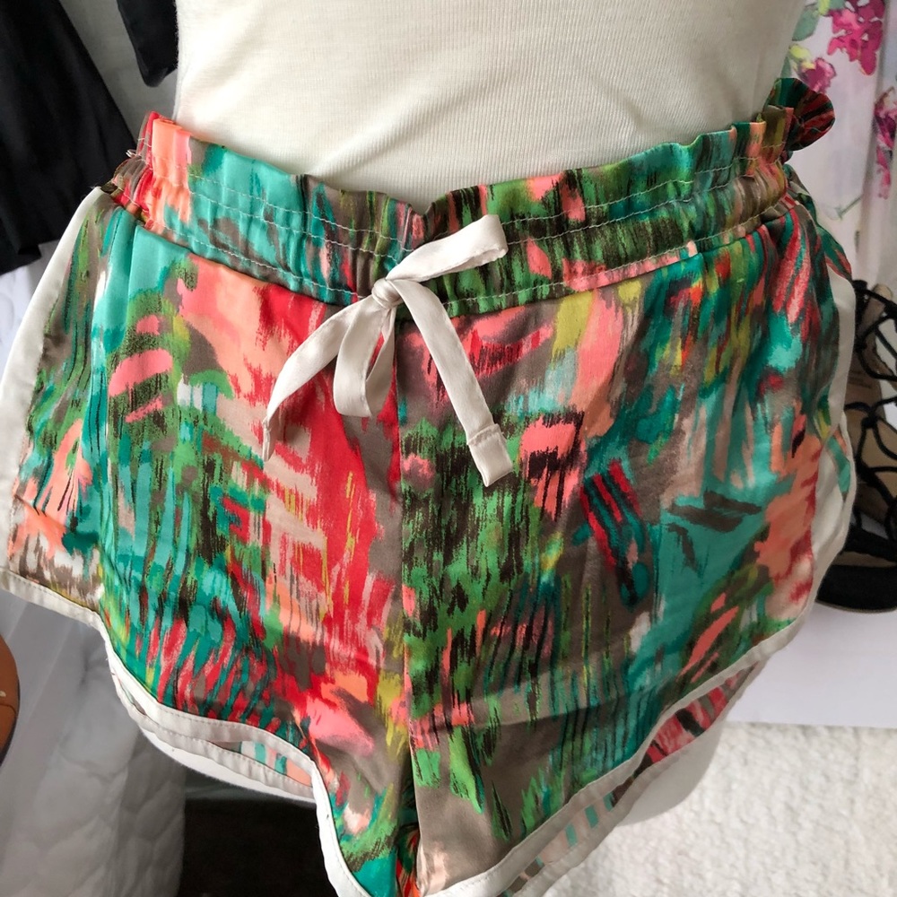 NO OFFERS JUST HIT BUY 🍓camo short set - Picture 4 of 8